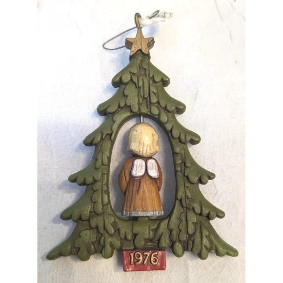 8 Angels Christmas Ornaments Caroler Twirl Around Beaded Knit Ceramic Lot 1976 - Picture 8 of 16